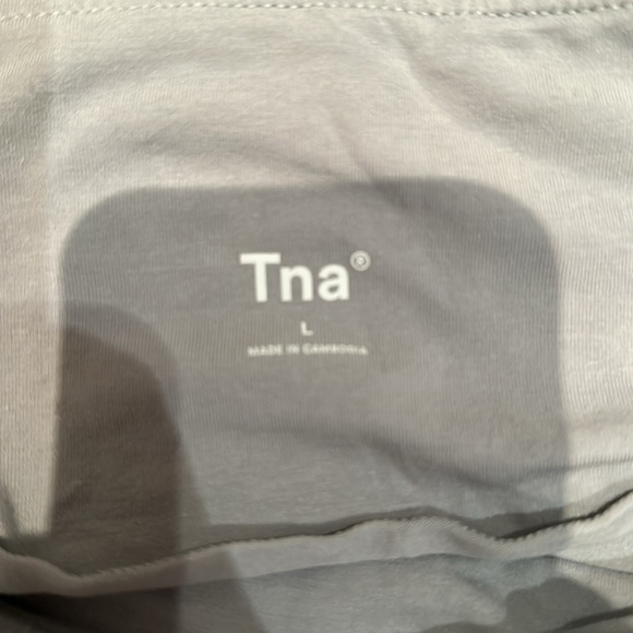 Light Green tight skirt. Very ruffled - Picture 3 of 3